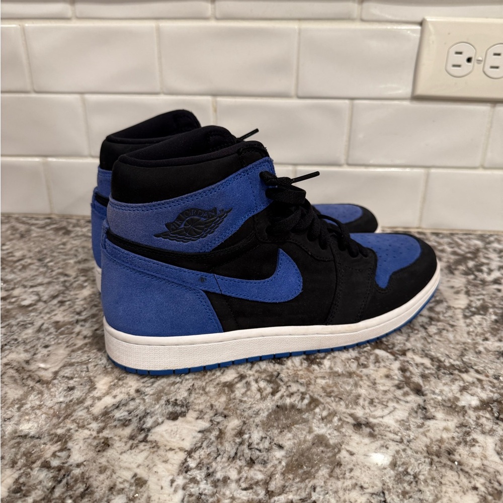 Men’s Jordan 1 Royal Reimagined (size 10) - Picture 5 of 10